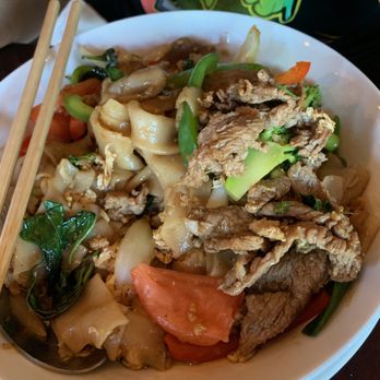 Buddha Ruksa - Phad Kee Mao with beef - Thai Near Me - Seattle, Washington Buddha Ruksa - Phad Kee Mao with beef - Thai Near Me - Seattle, Washington