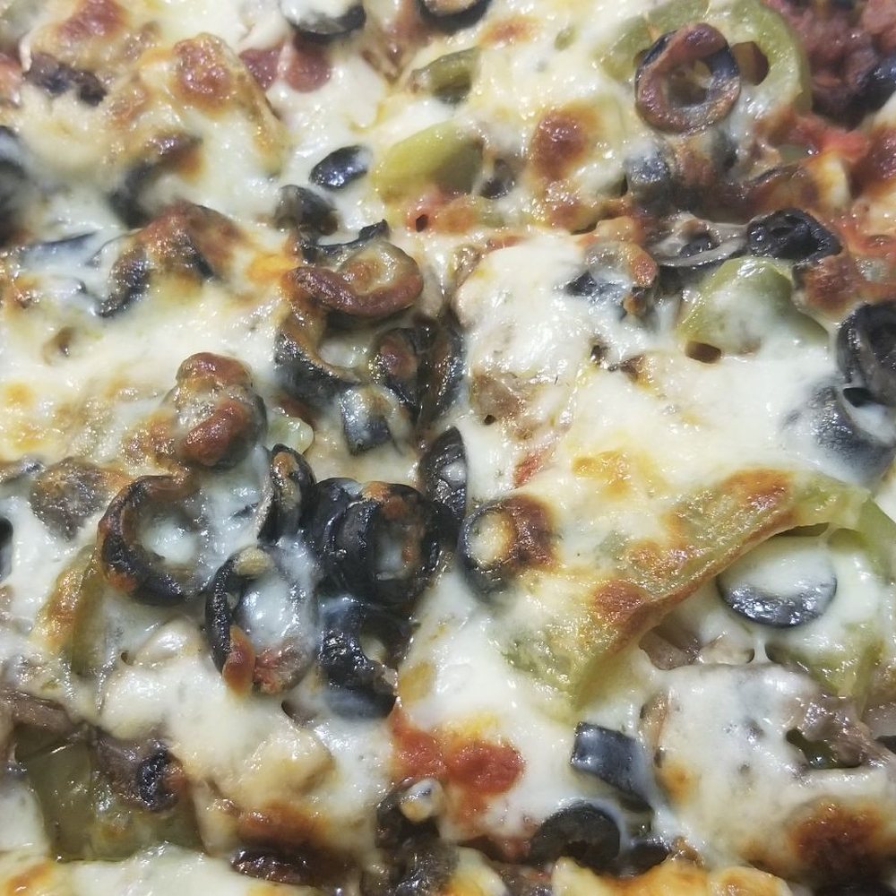 Festa Pizzeria - Supreme pizza - Pizza Near Me - Chicago, Illinois