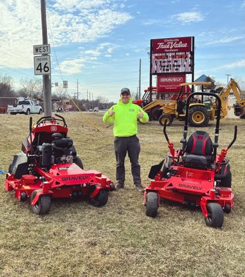 クローバー TOP 10 BEST Lawn Care in Bloomington, IN - Updated 2025 - Yelp