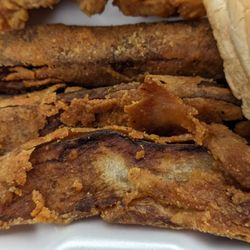 Indi's Fast Food Restaurant - Dried up old potato wedges from Indi's Fast Foods drive-thru window. Pic taken 2 mins after receiving.