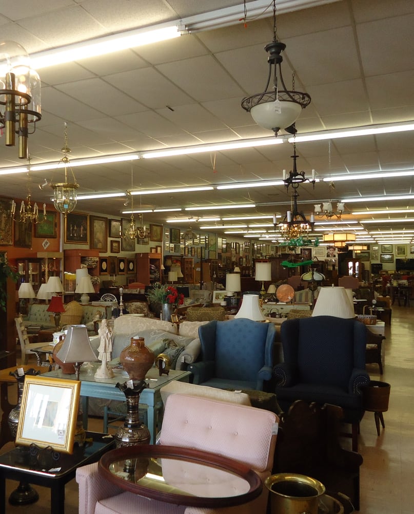 The Designer Consigner, Christiansburg - VA | Roadtrippers
