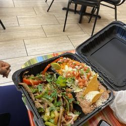 El Taco Riendo - Fajitas