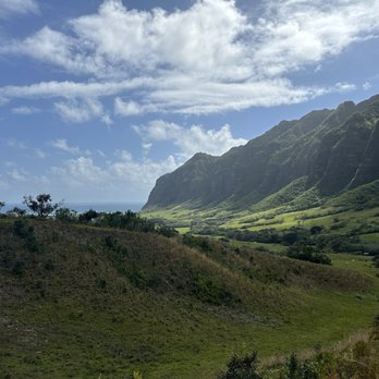 Kualoa Ranch - Tours Near Me - Kaneohe, Hawaii