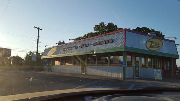Zip's Drive in by null