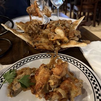 Anthony's Coal Fired Pizza & Wings - Anthony's Coal Fire - Pizza Near Me - Carle Place, New York