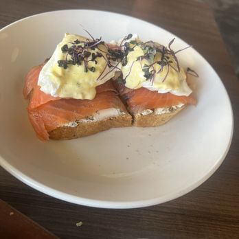 Turn Restaurant - LEO - smoked salmon, poached egg, pickled onions, with a dill hollandaise sauce. - Breakfast & Brunch Near Me - St. Louis, Missouri