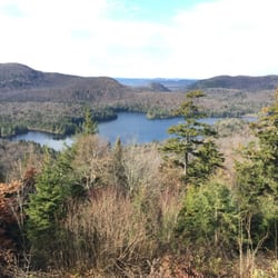 Les Refuges Perchés - Sentier panoramique à découvrir dans le parc des Refuges Perchés :)