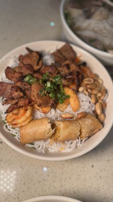 Pho Saigon 8 by null