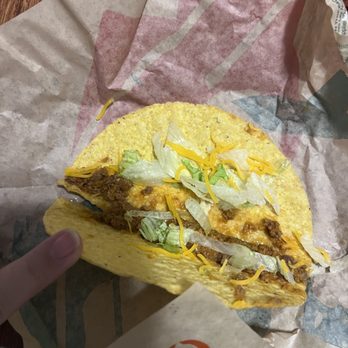 Taco Bell - this is the worst service in the world. this is so awful. - Fast Food Near Me - Cleveland, Ohio Taco Bell - this is the worst service in the world. this is so awful. - Fast Food Near Me - Cleveland, Ohio