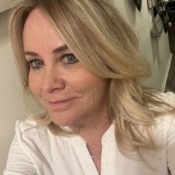 Philippe J Quilici, MD - Myself happy from an excellent Surgeon!!!
