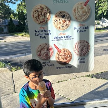 Dairy Queen Ltd Brazier - Cool place to get some chocolate ice cream dipped in butterscotch - Ice Cream & Frozen Yogurt Near Me - Mundelein, Illinois Dairy Queen Ltd Brazier - Cool place to get some chocolate ice cream dipped in butterscotch - Ice Cream & Frozen Yogurt Near Me - Mundelein, Illinois