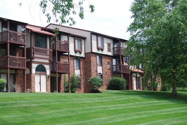 Irish Hills Apartments by null