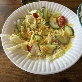 Rustic Kitchen - House salad with honey mustard dressing - Southern Near Me - Maryville, Tennessee Rustic Kitchen - House salad with honey mustard dressing - Southern Near Me - Maryville, Tennessee