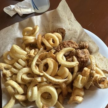 Hooters - Curly fries with naked wings; kid portion - American Near Me - Wethersfield, Connecticut Hooters - Curly fries with naked wings; kid portion - American Near Me - Wethersfield, Connecticut