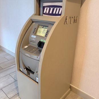 DoubleTree by Hilton Phoenix Chandler - ATM in Lobby - Hotels Near Me - Chandler, Arizona DoubleTree by Hilton Phoenix Chandler - ATM in Lobby - Hotels Near Me - Chandler, Arizona