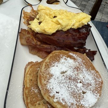 Novela Cafe Social - American Breakfast - Breakfast & Brunch Near Me - Miami, Florida