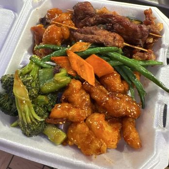 Yes Buffet - Honey chicken, green beans - Buffets Near Me - Grand Prairie, Texas
