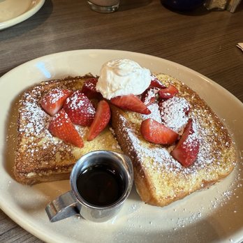 Snooze, an A.M. Eatery - French Toast Neat - Breakfast & Brunch Near Me - Katy, Texas