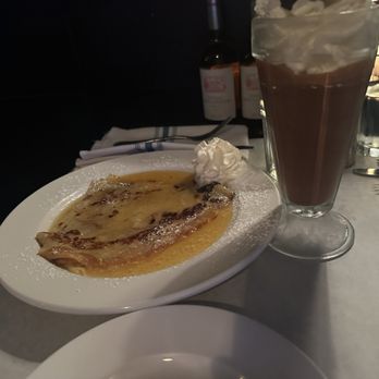 La Bonne Table - Crepes Suzette and Chocolate Mouse - French Near Me - San Diego, California La Bonne Table - Crepes Suzette and Chocolate Mouse - French Near Me - San Diego, California