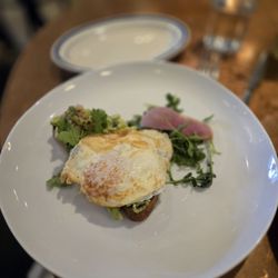 Lunetta All Day - Avocado toast