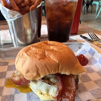 Whitmans Restaurant - Bacon, Egg and Cheese Burger so good - Salad Near Me - Miami, Florida