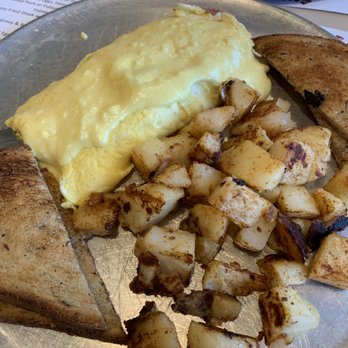 Smokin' Little Diner - Eggs Benedict omelette - Barbeque Near Me - Depew, New York Smokin' Little Diner - Eggs Benedict omelette - Barbeque Near Me - Depew, New York