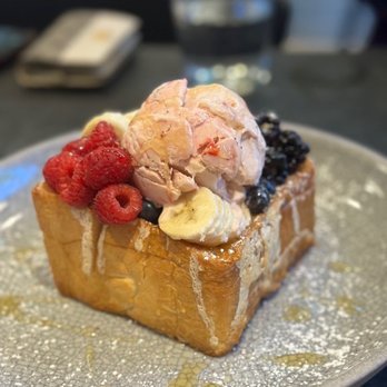 Interstellar - The honey bread is incredibly soft and tender, making it disappear in no time. - Coffee & Tea Near Me - Santa Monica, California Interstellar - The honey bread is incredibly soft and tender, making it disappear in no time. - Coffee & Tea Near Me - Santa Monica, California