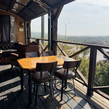Half Hitch Brewing Company - Back porch - Breweries Near Me - Cochrane, Alberta Half Hitch Brewing Company - Back porch - Breweries Near Me - Cochrane, Alberta