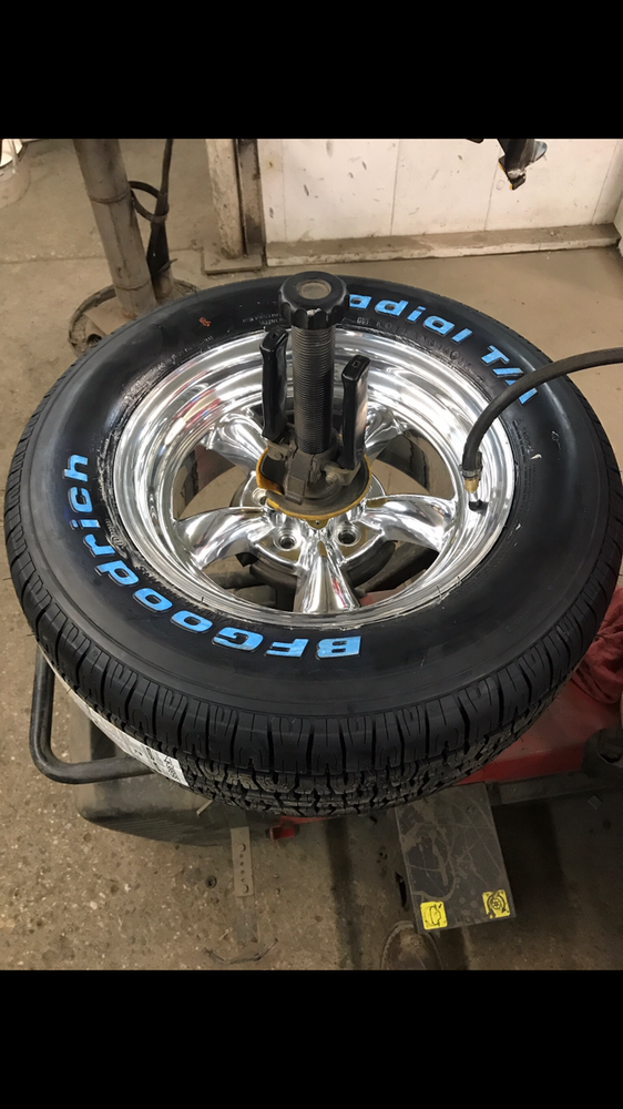 SAMS TIRE SERVICE Updated September 2024 1231 Ford Ave, Glencoe