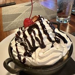 Chocolate Chip Cookie Skillet Chocolate Chip Cookie Skillet