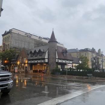 Mader's - Outside - German Near Me - Milwaukee, Wisconsin