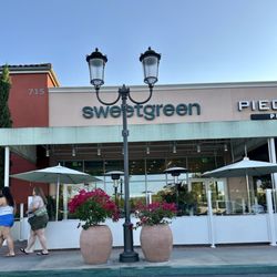 sweetgreen - Healthy Salads, Wraps, and Bowls - Located in Irvine Spectrum