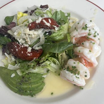 Le Diplomate - Half of warm shrimp salad.... Lemon butter sauce is Devine - Brasseries Near Me - Washington, DC, District of Columbia Le Diplomate - Half of warm shrimp salad.... Lemon butter sauce is Devine - Brasseries Near Me - Washington, DC, District of Columbia