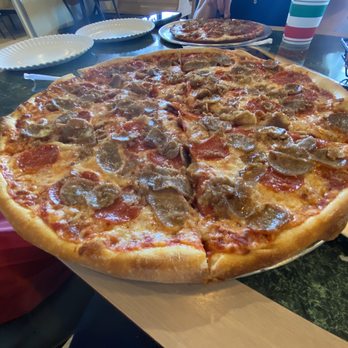 Ray's Pizza - Amazing pizza and service! - Pizza Near Me - Peoria, Arizona Ray's Pizza - Amazing pizza and service! - Pizza Near Me - Peoria, Arizona