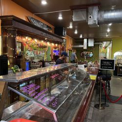 Leona's Pizzeria - Main bar