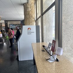 First Hawaiian Bank - Makiki Branch - Long, long lines here!
