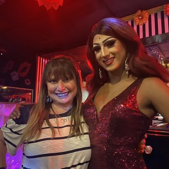 Lips - Florida - Our amazing server Kama Sutra! - Bars Near Me - Oakland Park, Florida