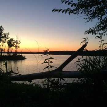 Mississinewa Lake - Sunset sure was gorgeous. We were the only ones out on the trail - Lakes Near Me - Peru, Indiana