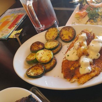 Ruby Tuesday - New Orleans seafood - Burgers Near Me - Alcoa, Tennessee