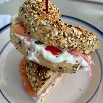 Bobbie's Diner - Just look at that bagel and lox. . .I'd eat this meal every day! - Diners Near Me - Savannah, Georgia
