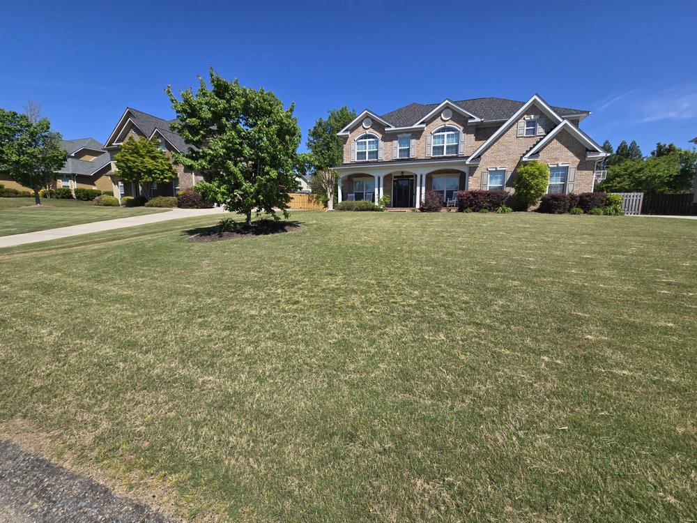 Slide of WhiteCz Lawncare and Cleaning