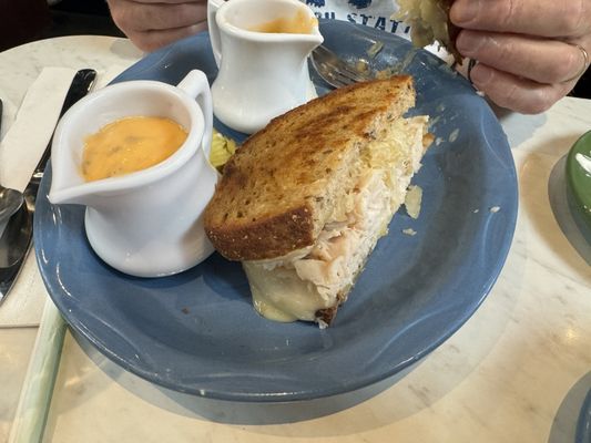 Yours Truly Chagrin Falls by null