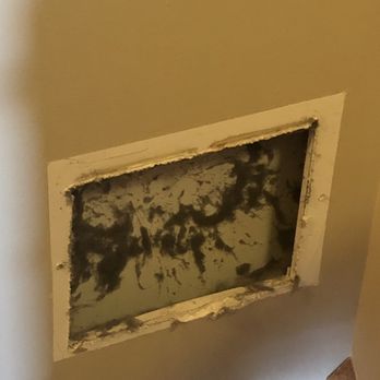 EM Duct Cleaning - Return vents before cleaning - Air Duct Cleaning Near Me - Chicago, Illinois