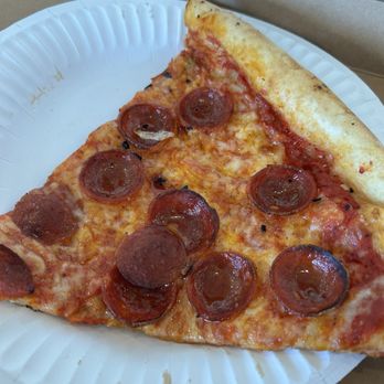Anna’s Pizza Joint - Slice - Pizza Near Me - Long Beach, California