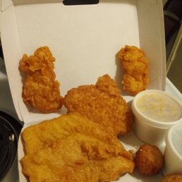 3 piece chicken 2 fish...that's what I ordered... this what I got 2 nuggets...smh 3 piece chicken 2 fish...that's what I ordered... this what I got 2 nuggets...smh