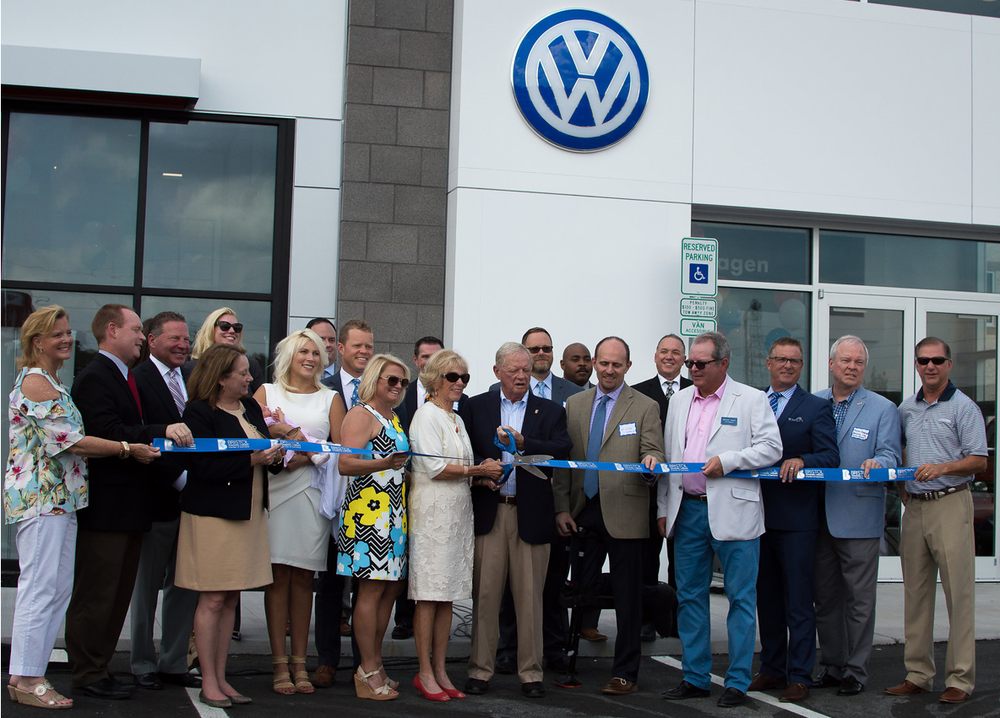 WALLACE VOLKSWAGEN OF BRISTOL Updated September 2024 320 Volunteer