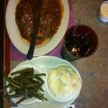 Broadway Diner - Diners Near Me - Bayonne, New Jersey