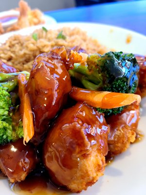 The Wok on Scenic by null