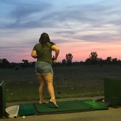 Pub - Le Club Dôme - Happy Gilmore would be proud