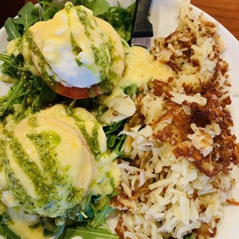 Broken Yolk Cafe - Breakfast & Brunch Near Me - Mesa, Arizona
